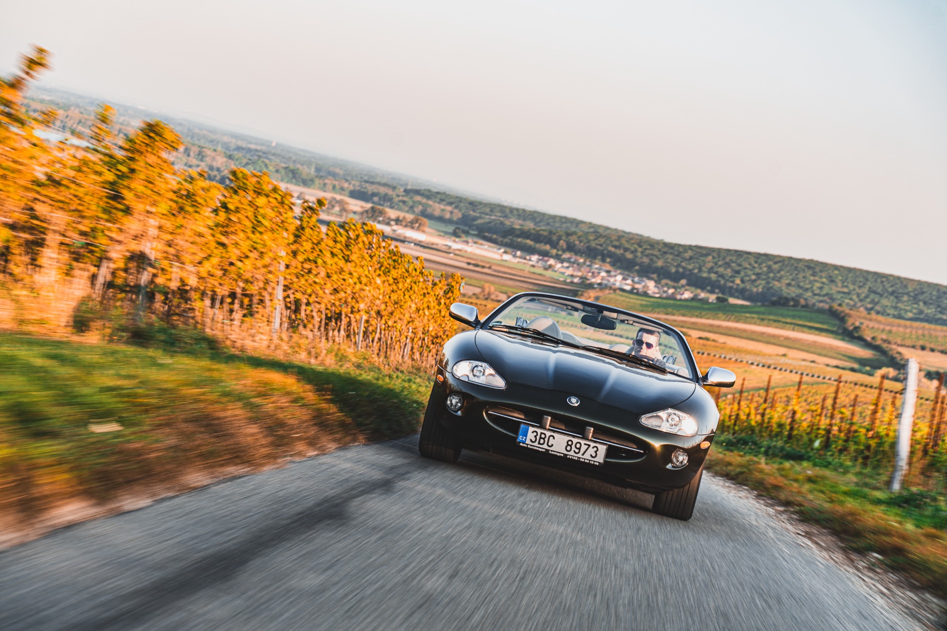 Jaguar XK8 – přední část