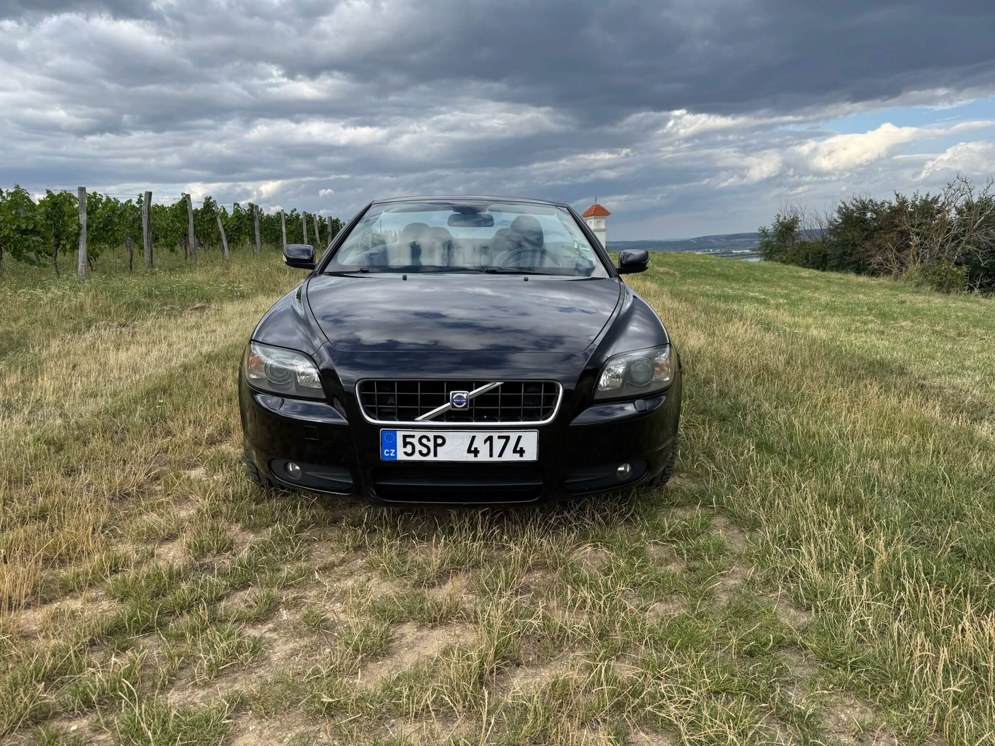 Volvo C70 – přední část