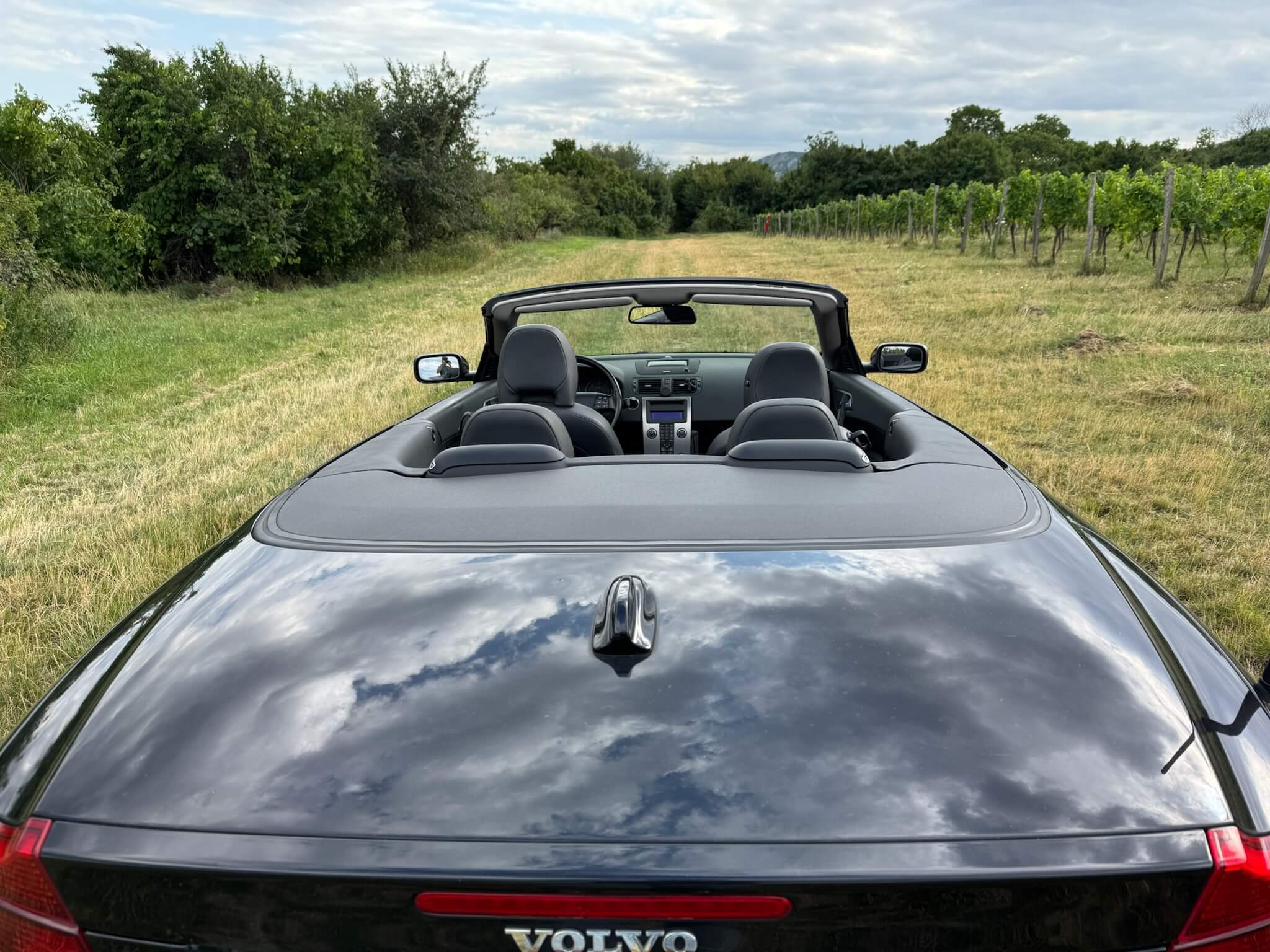 Volvo C70 – silueta a linie